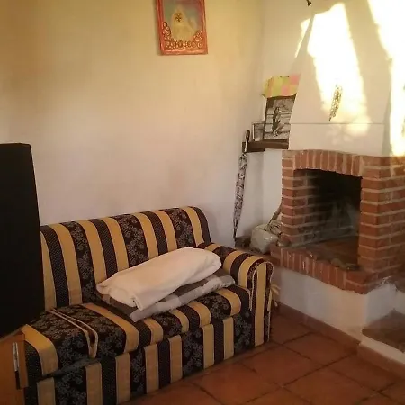 Captivating 1-bed House
