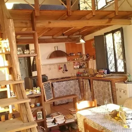 Captivating 1-bed House Hébergement de vacances *