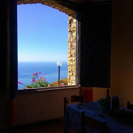 Hébergement de vacances Captivating 1-bed House Castelmola